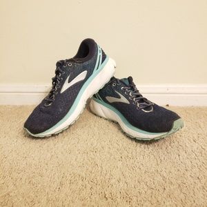 Blue/White Brooks Ghost 11 Women's Athletic Shoes